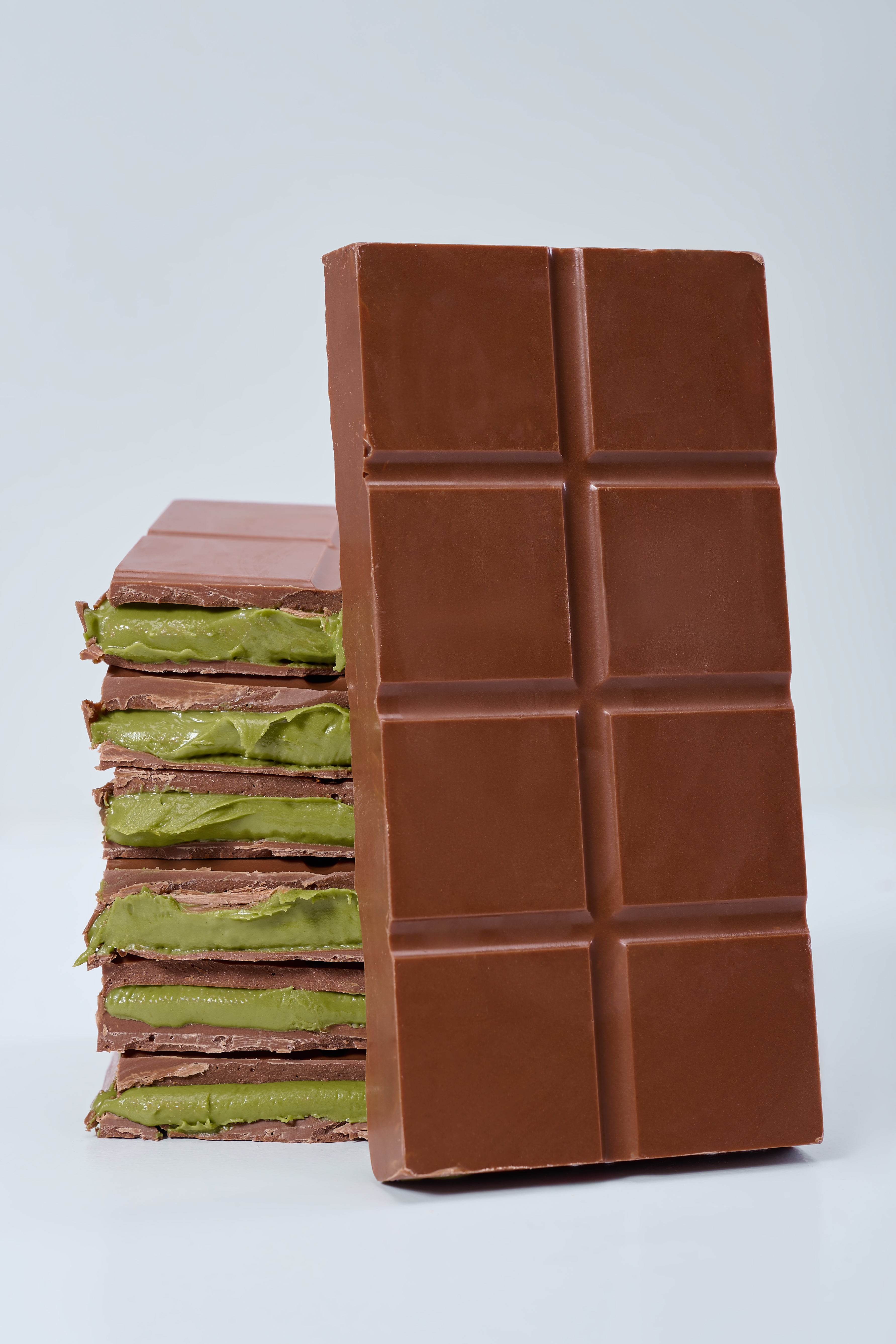 PISTACHIO CHOCOLATE BAR