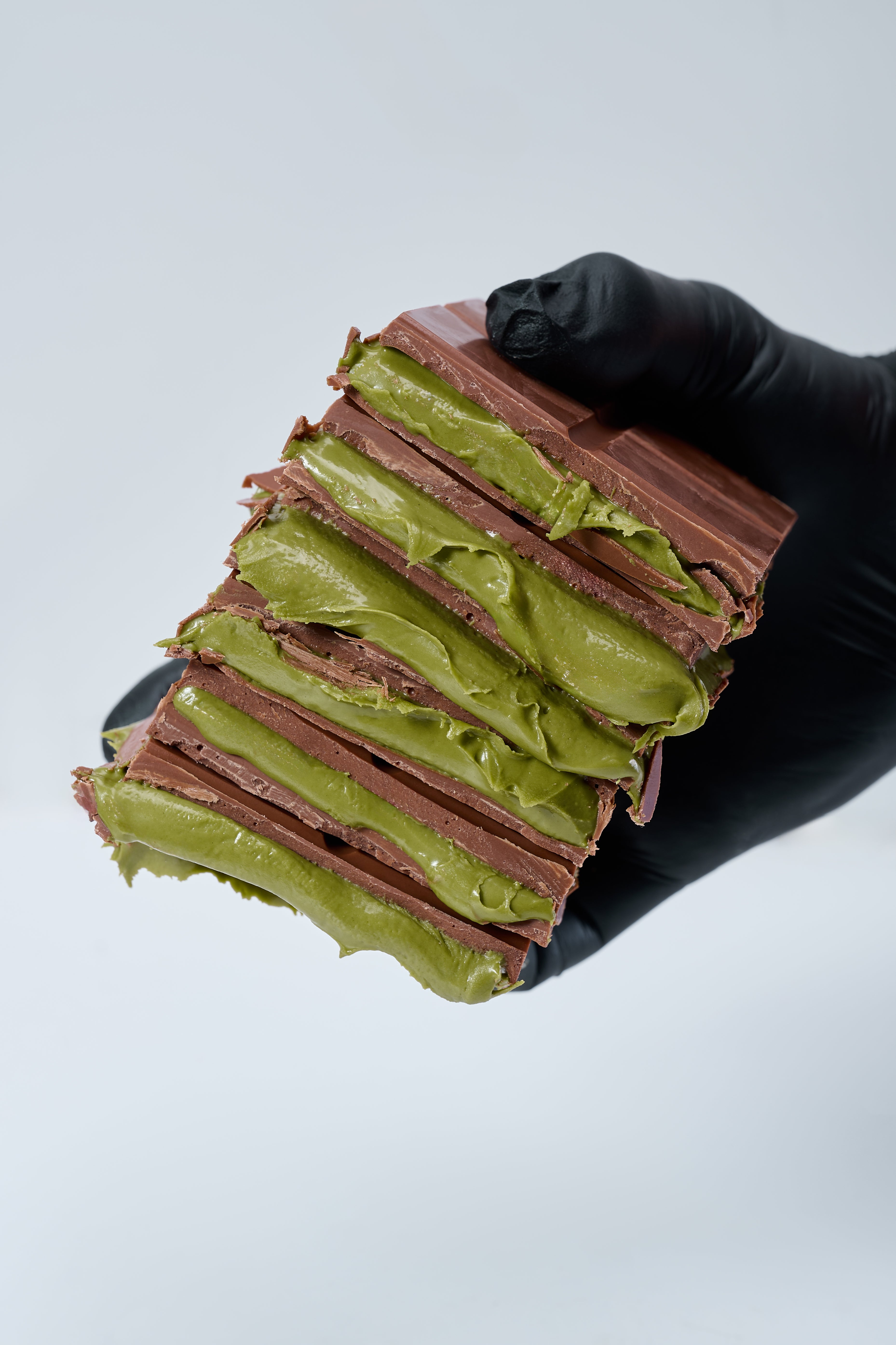 PISTACHIO CHOCOLATE BAR