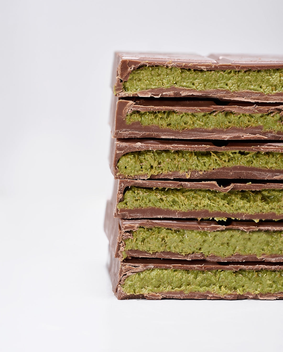 KOUNAFA PISTACHIO CHOCOLATE BAR